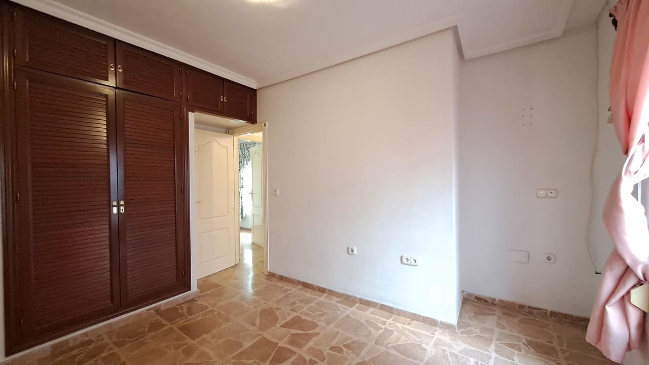 5 sypialnia Apartament na sprzedaż w Torrevieja z garażem - 315 000 € (Ref: 10050702)