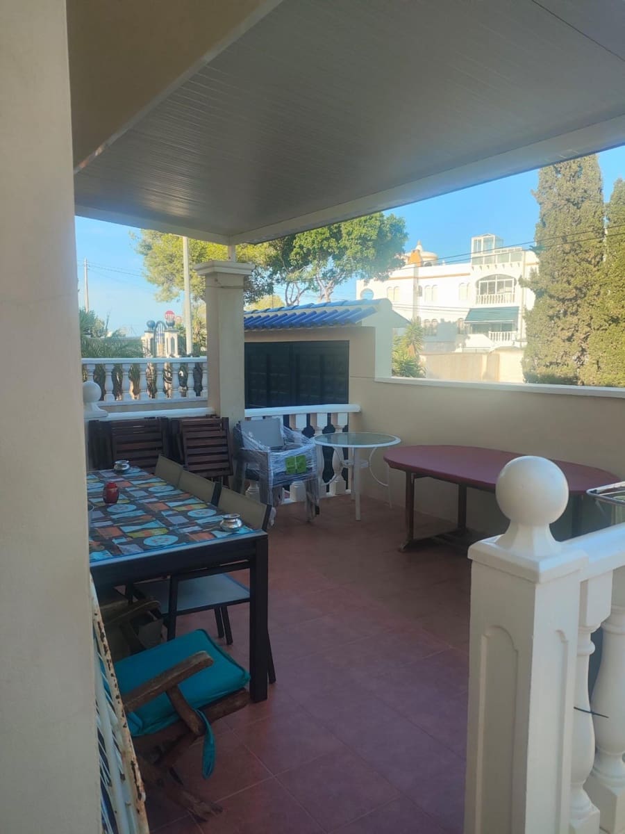 3 Zimmer Villa zu verkaufen in San Miguel de Salinas mit Pool - 380.000 € (Ref: 10050703)