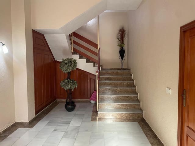 4 Zimmer Strandapartment zu verkaufen in Centro - Muelle Pesquero, Torrevieja - 317.000 € (Ref: 10050706)