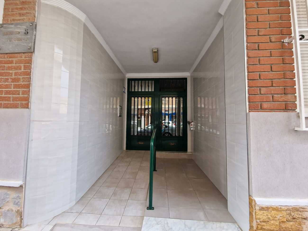 3 Zimmer Apartment zu verkaufen in Torrevieja - 195.000 € (Ref: 10050708)