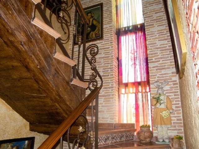 6 sypialnia Dom na sprzedaż w Daya Nueva z garażem - 369 000 € (Ref: 10050714)