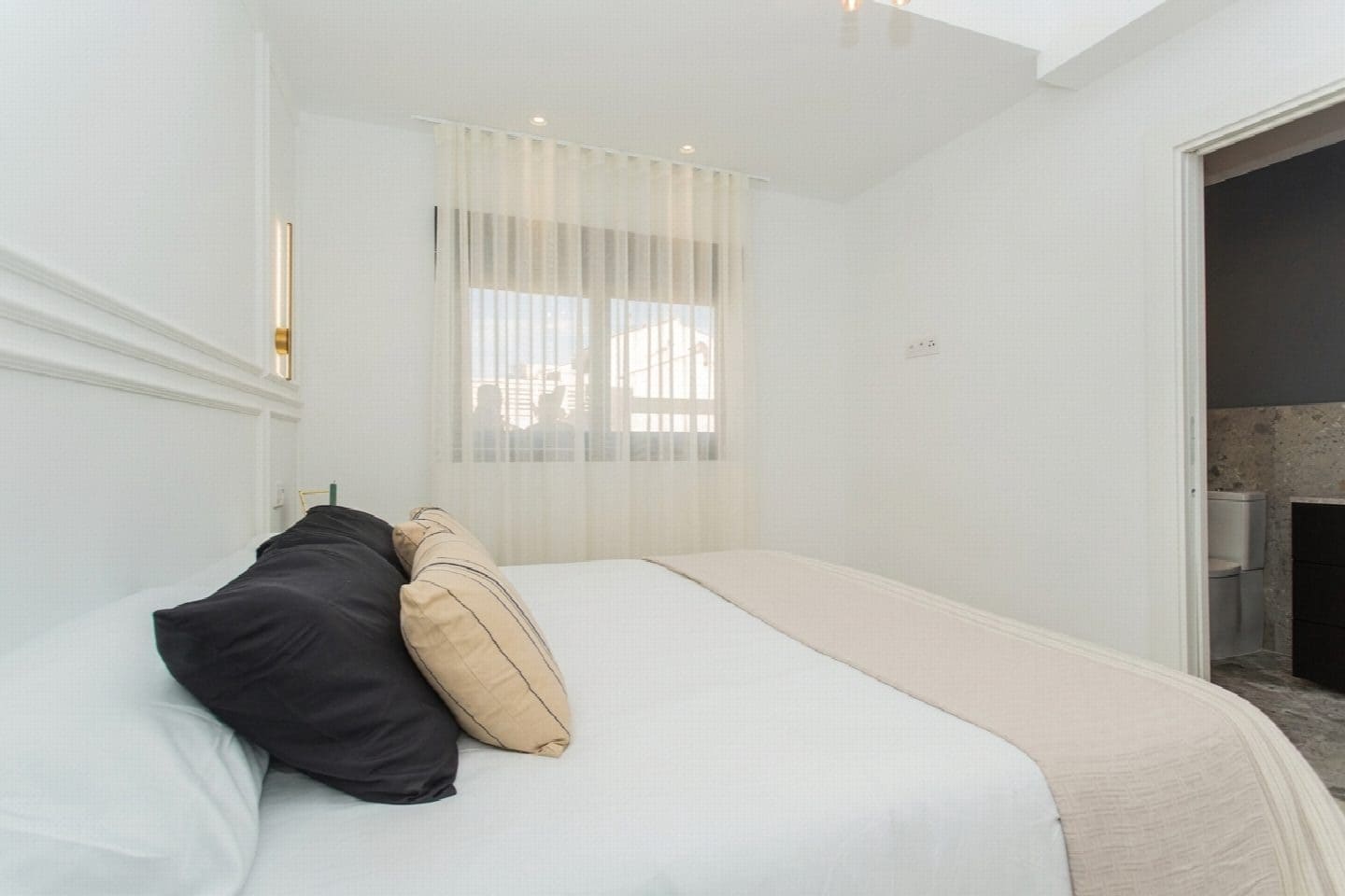 2 bedroom Townhouse for sale in Torrevieja with pool - € 499,000 (Ref: 10050717)