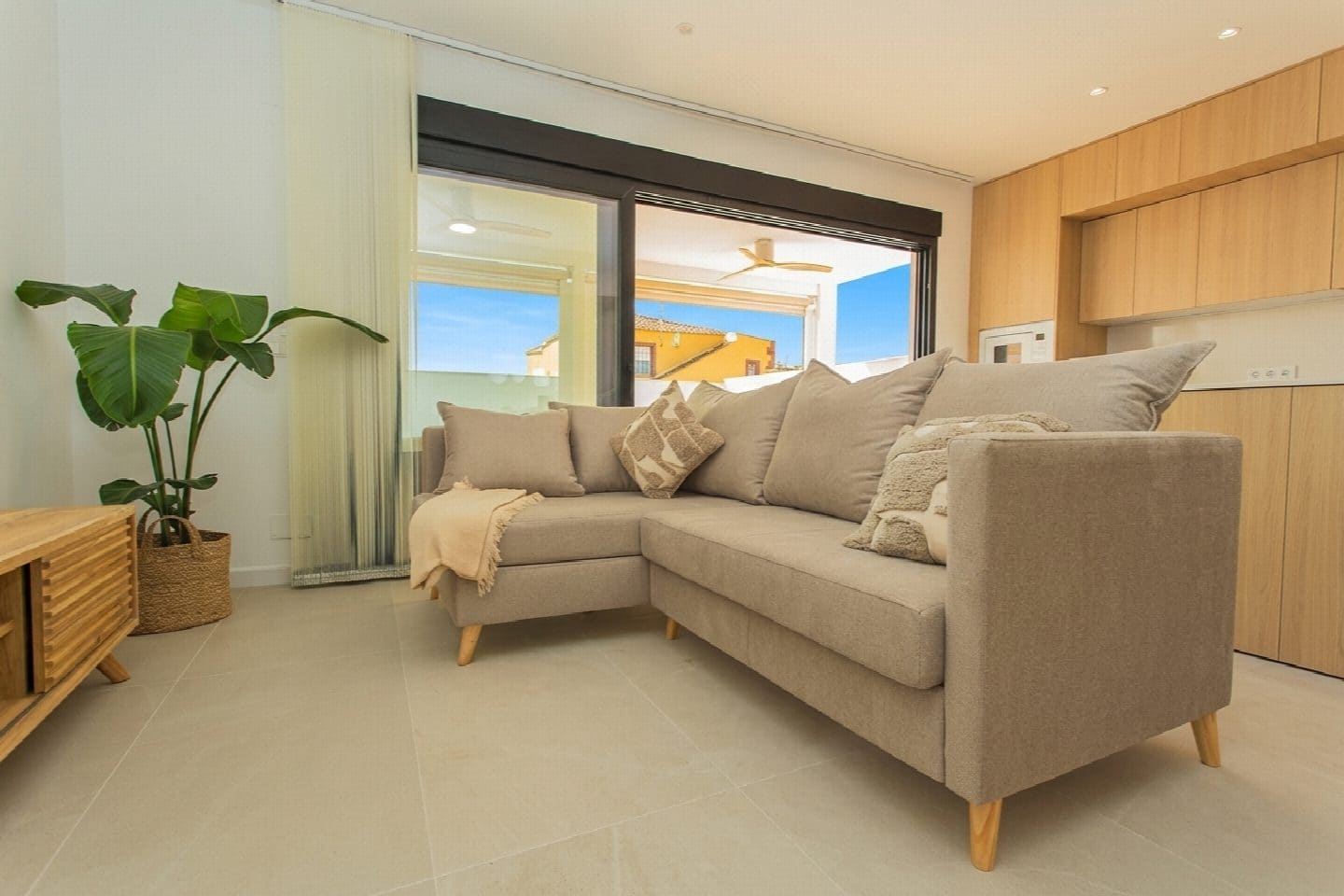 2 bedroom Townhouse for sale in Torrevieja with pool - € 499,000 (Ref: 10050717)