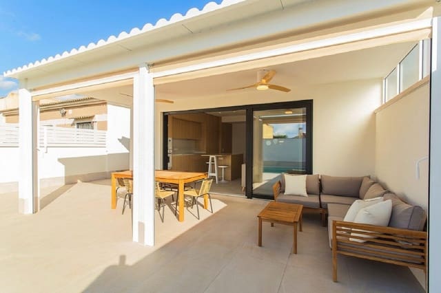 2 Zimmer Haus zu verkaufen in El Chaparral, Torrevieja mit Pool - 499.000 € (Ref: 10050717)