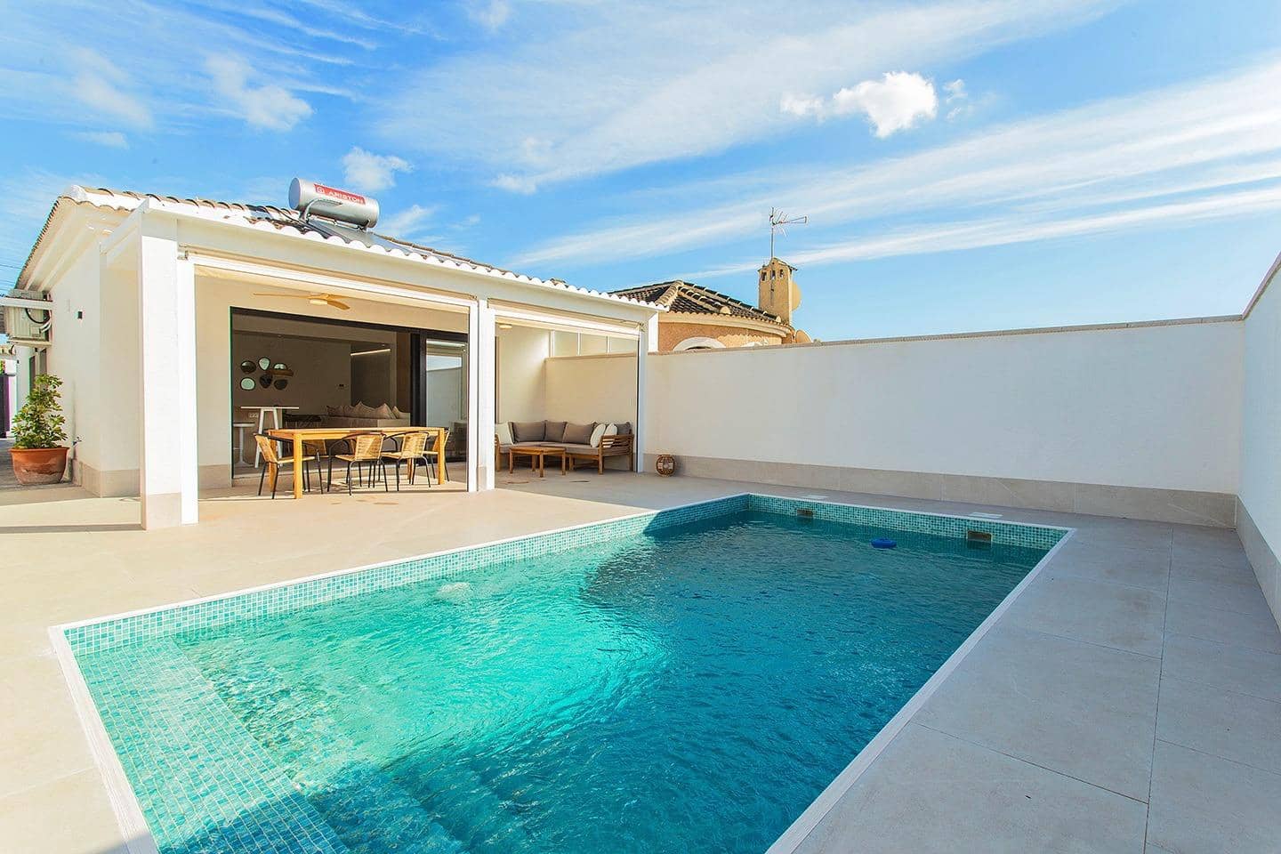 2 bedroom Townhouse for sale in Torrevieja with pool - € 499,000 (Ref: 10050717)