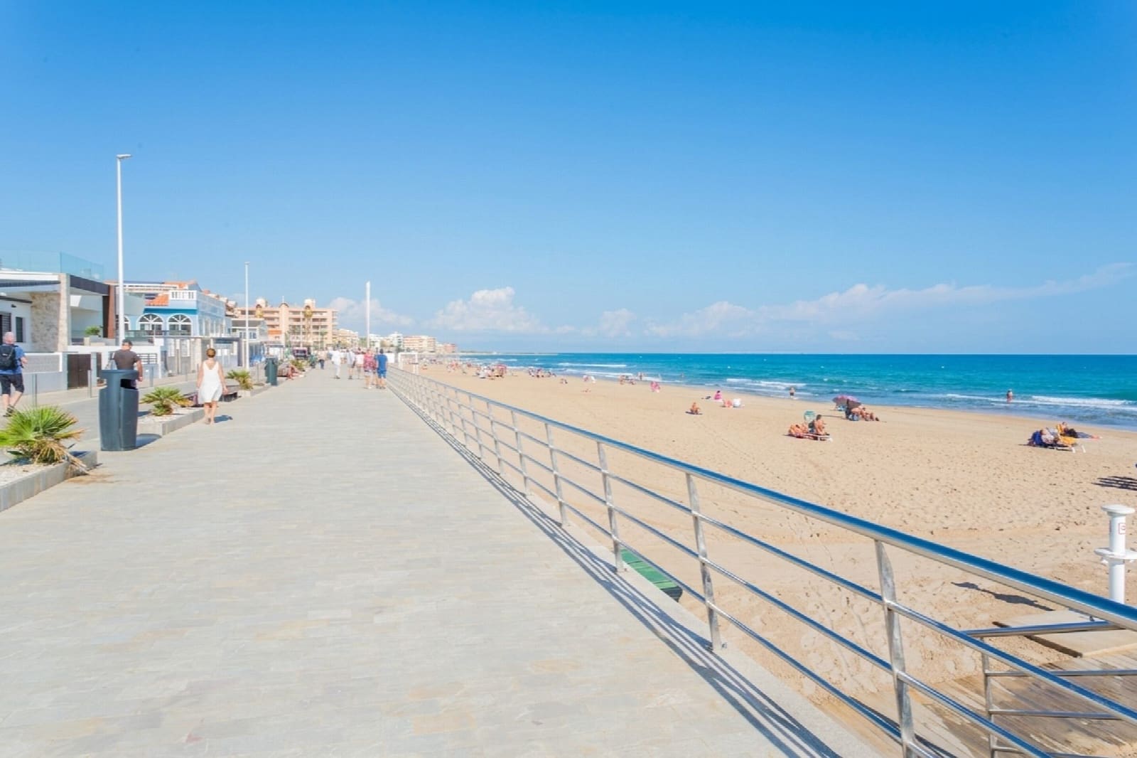 2 bedroom Townhouse for sale in Torrevieja with pool - € 499,000 (Ref: 10050717)