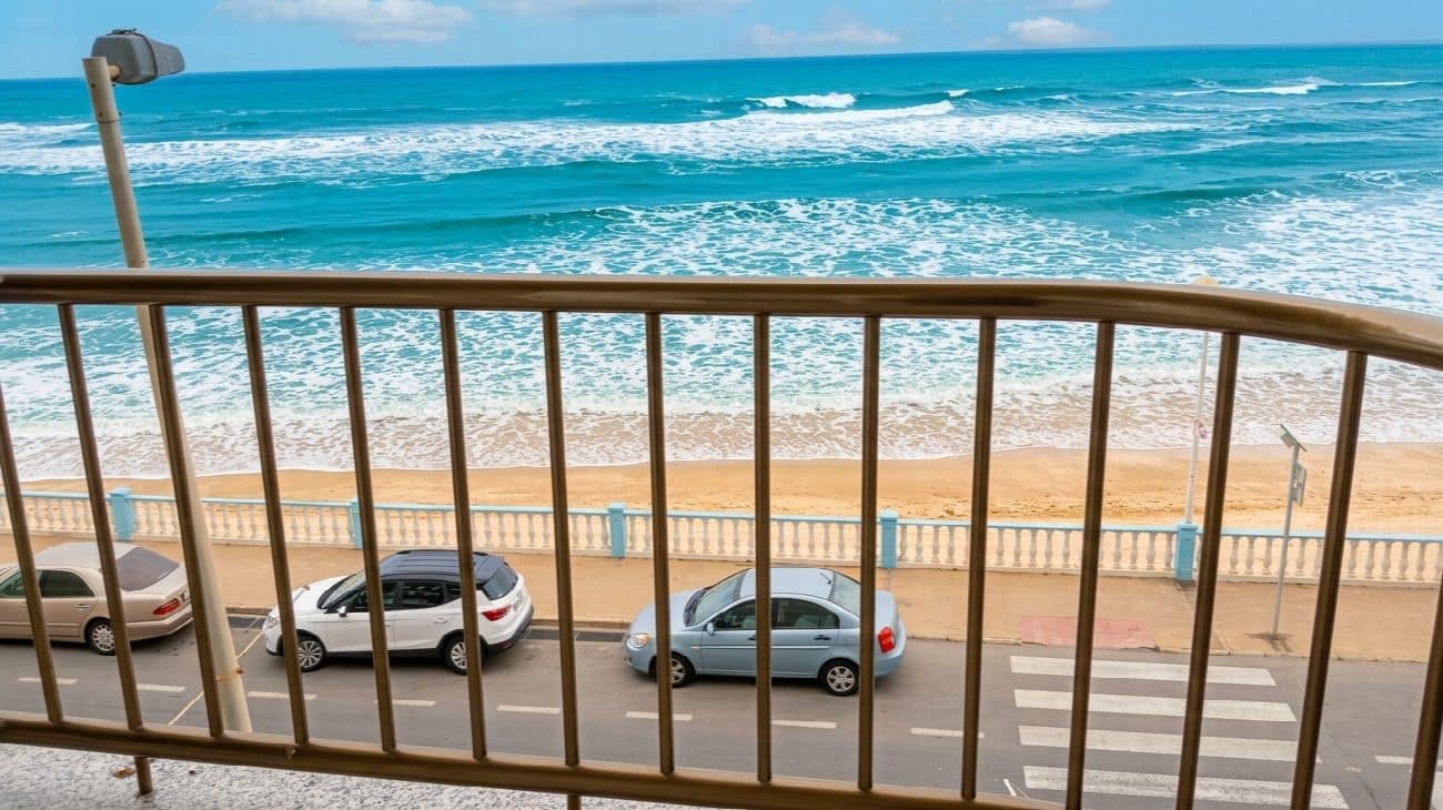 3 bedroom Apartment for sale in Torrevieja with garage - € 375,000 (Ref: 10050721)