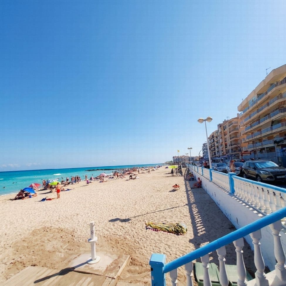 3 bedroom Apartment for sale in Torrevieja with garage - € 375,000 (Ref: 10050721)