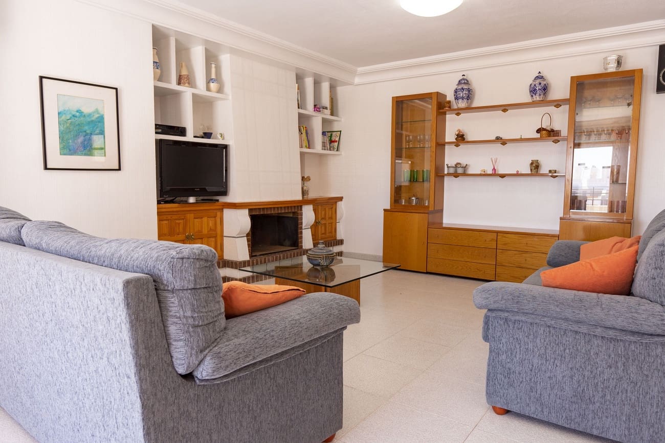 7 quarto Penthouse para venda em Torrevieja - 445 000 € (Ref: 10050722)