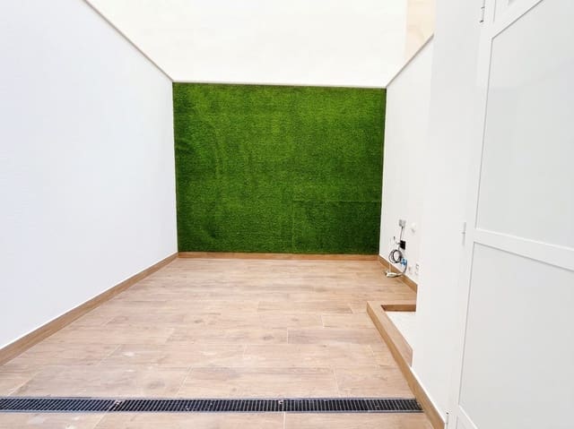 Apartamento de 2 habitaciones en Playa del Cura, Torrevieja en venta - 260.000 € (Ref: 10050728)