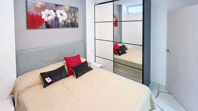 Apartamento de 2 habitaciones en Playa del Cura, Torrevieja en venta - 260.000 € (Ref: 10050728)