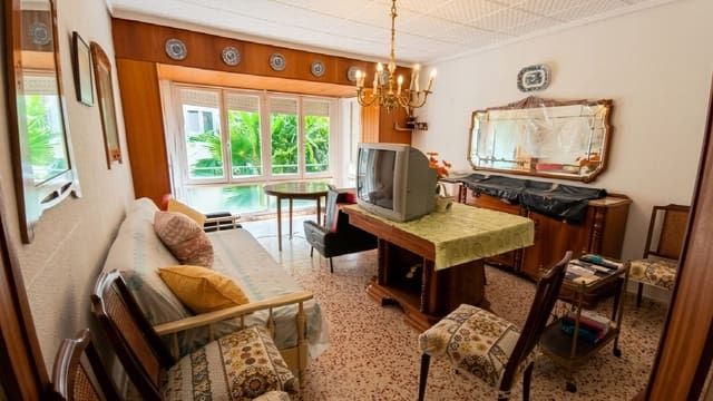 8 slaapkamer Villa te koop in Centro - Muelle Pesquero, Torrevieja - € 520.000 (Ref: 10050729)