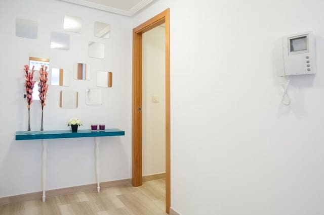 Apartamento de 4 habitaciones en Playa Levante, Santa Pola en venta - 330.000 € (Ref: 10050730)