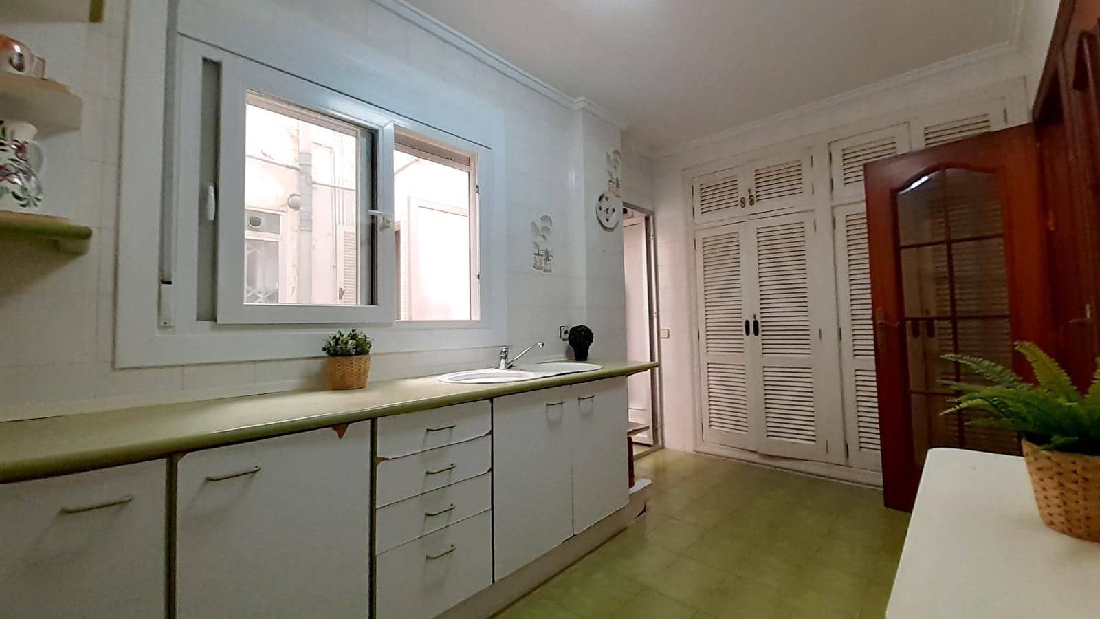 4 makuuhuone Huoneisto myytävänä paikassa Torrevieja - 285 000 € (Ref: 10050732)