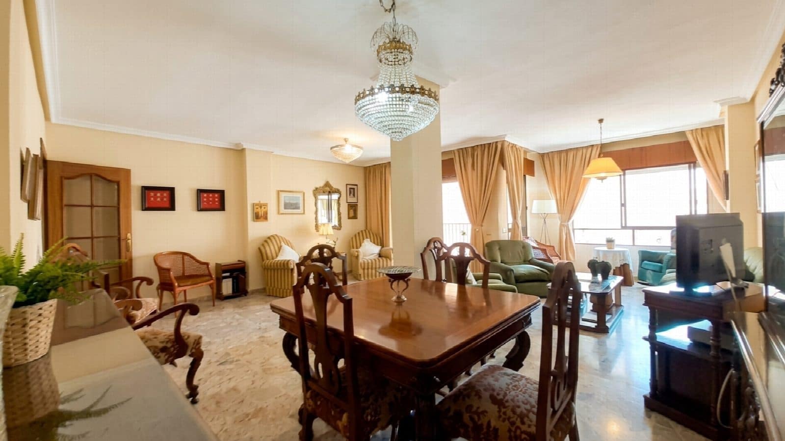 4 makuuhuone Huoneisto myytävänä paikassa Torrevieja - 285 000 € (Ref: 10050732)
