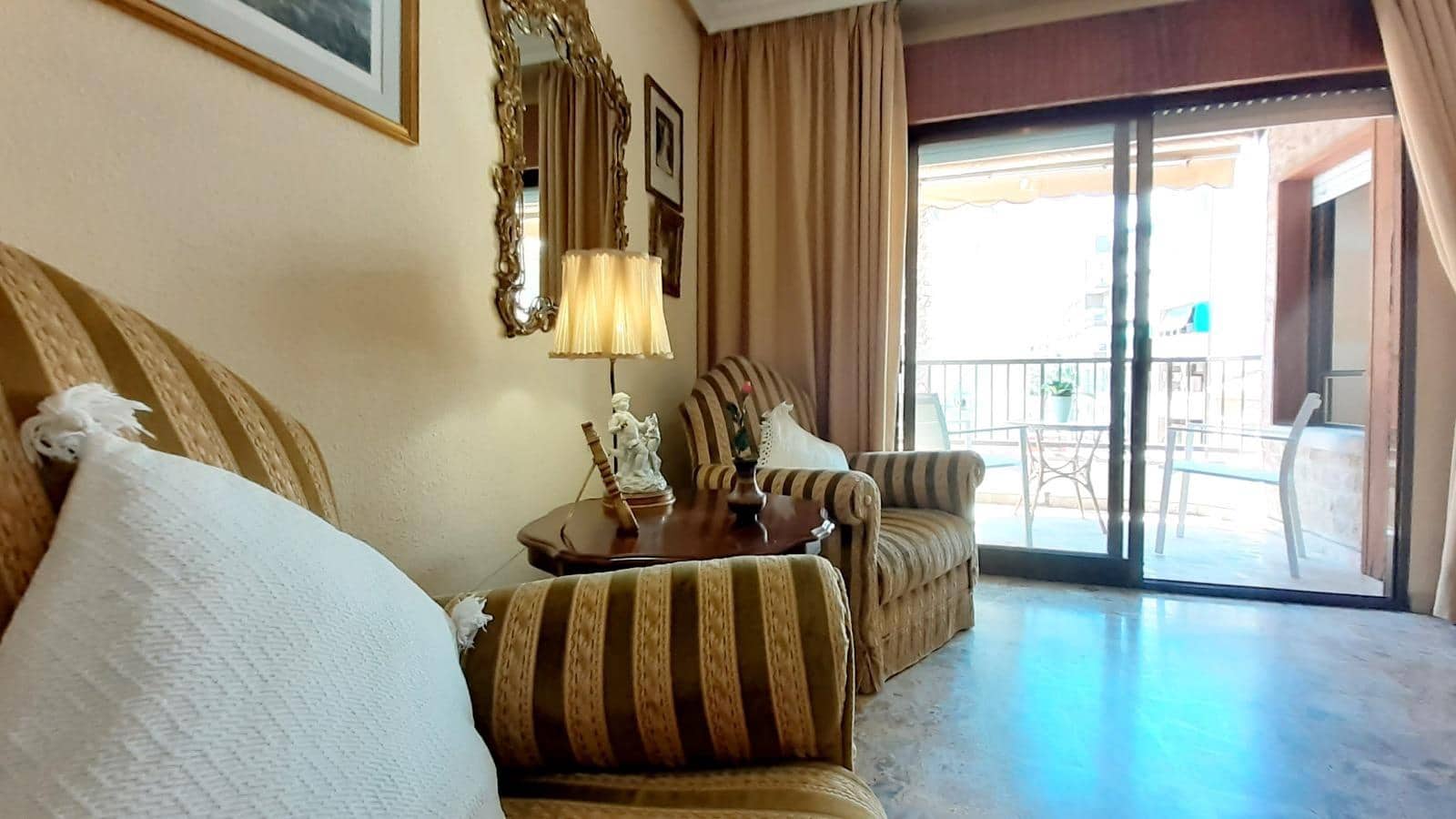 4 makuuhuone Huoneisto myytävänä paikassa Torrevieja - 285 000 € (Ref: 10050732)