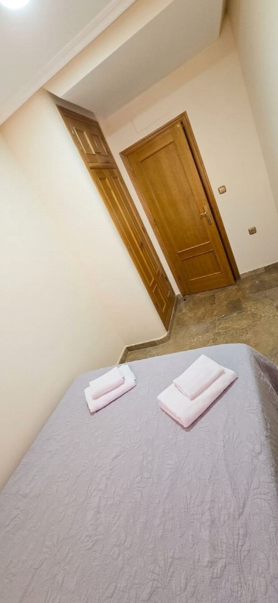 Apartamento de 4 habitaciones en Torrevieja en venta - 290.000 € (Ref: 10050734)