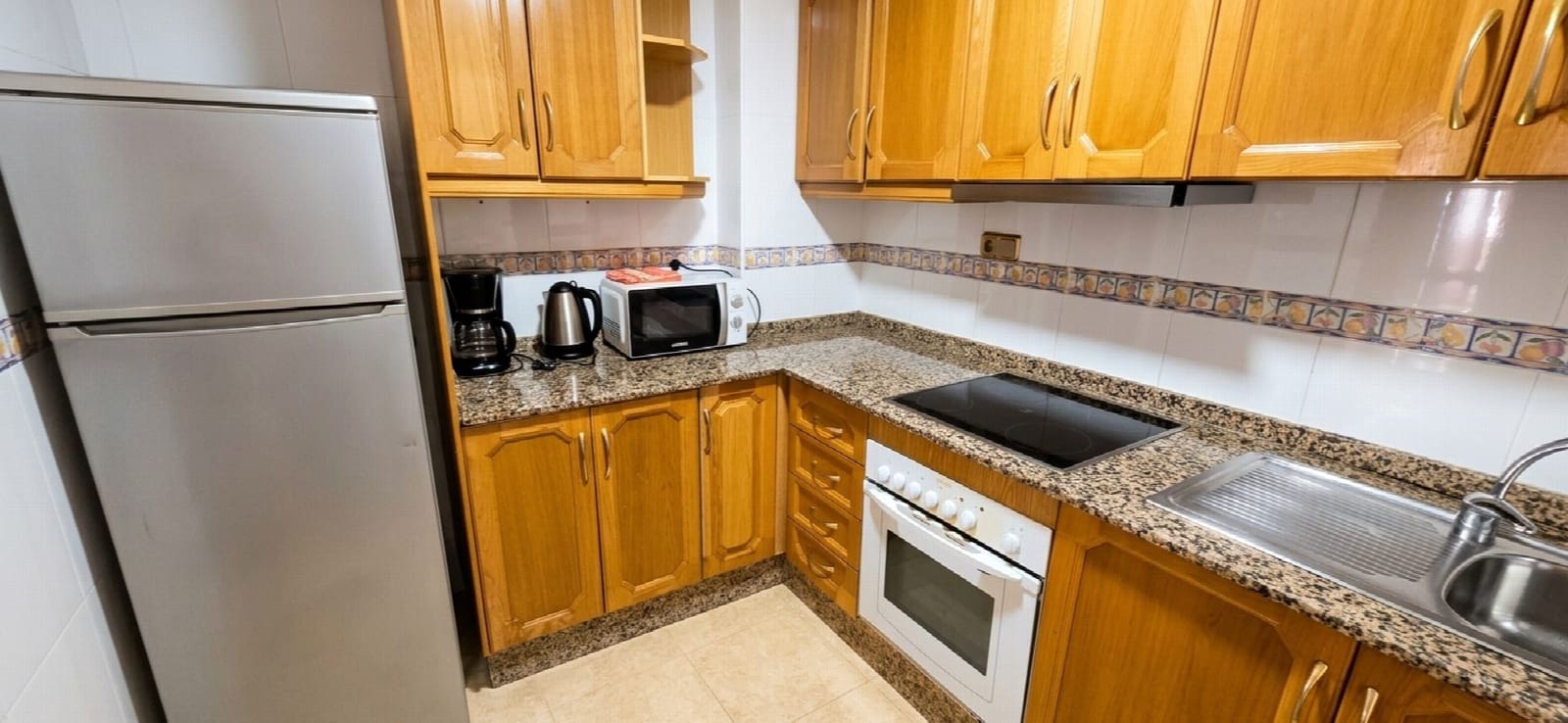Apartamento de 3 habitaciones en Torrevieja en venta - 225.000 € (Ref: 10050735)