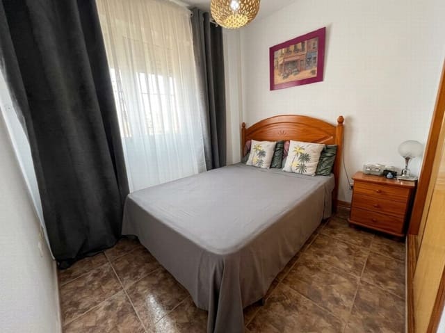 3 quarto Casa em Banda para venda em Parque de las Naciones, Torrevieja com piscina - 189 000 € (Ref: 10050737)