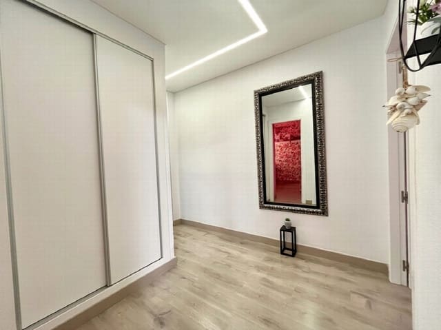 4 sovrum Lägenhet till salu i El Molino, Torrevieja med garage - 210 000 € (Ref: 10050738)
