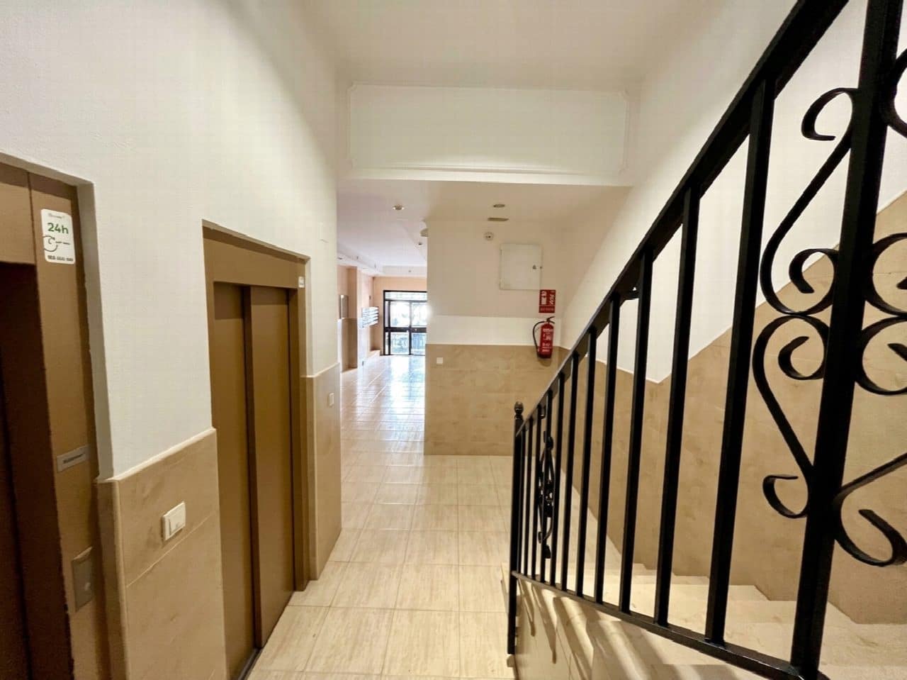 4 sovrum Lägenhet till salu i Torrevieja med garage - 210 000 € (Ref: 10050738)