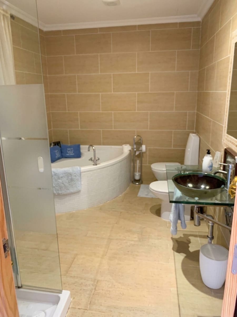 6 soverom Villa til salgs i Torrevieja med svømmebasseng - € 598 000 (Ref: 10050739)