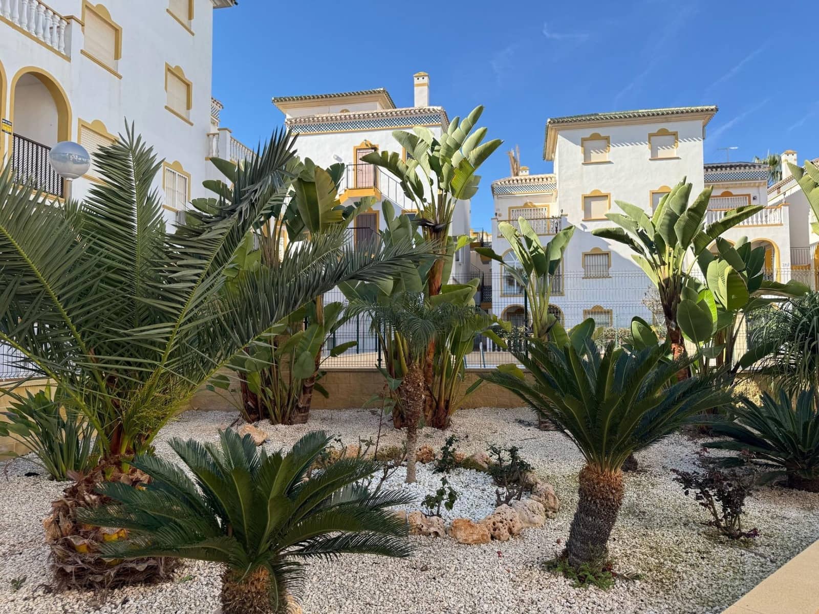 3 bedroom Bungalow for sale in Torrevieja - € 269,000 (Ref: 10050740)