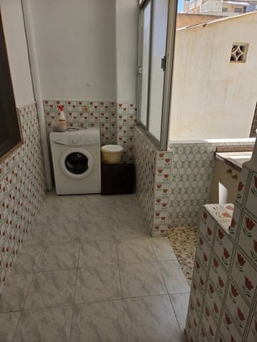 Apartamento de 3 habitaciones en Las Piscinas Naturales, Torrevieja en venta - 165.000 € (Ref: 10050746)