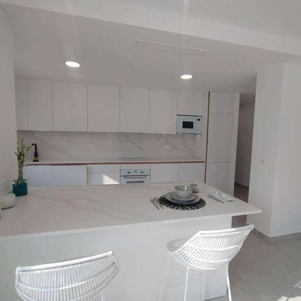 3 bedroom Apartment for sale in Torrevieja with pool - € 349,900 (Ref: 10050748)
