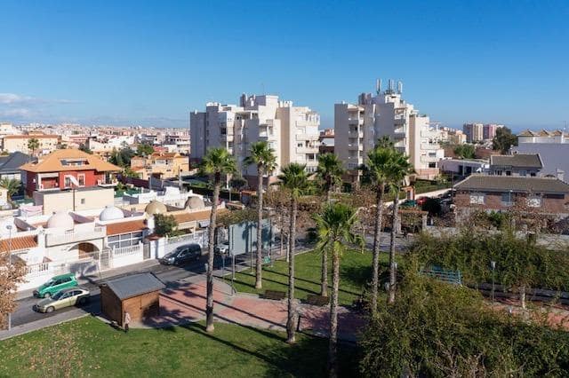 3 makuuhuone Huoneisto myytävänä paikassa Nueva Torrevieja, Torrevieja - 490 000 € (Ref: 10050753)