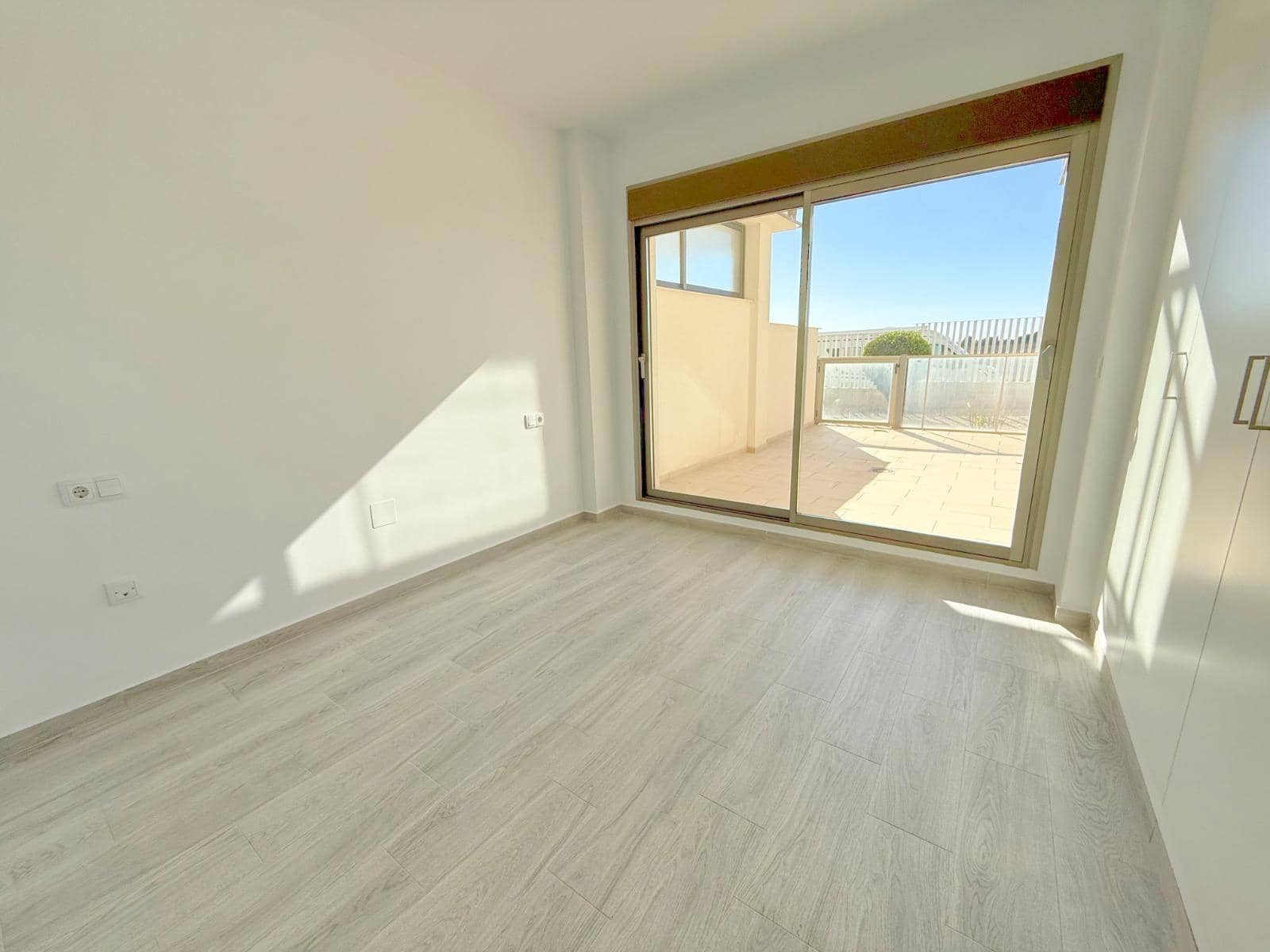Apartamento de 3 habitaciones en Orihuela en venta con piscina - 378.000 € (Ref: 10050759)