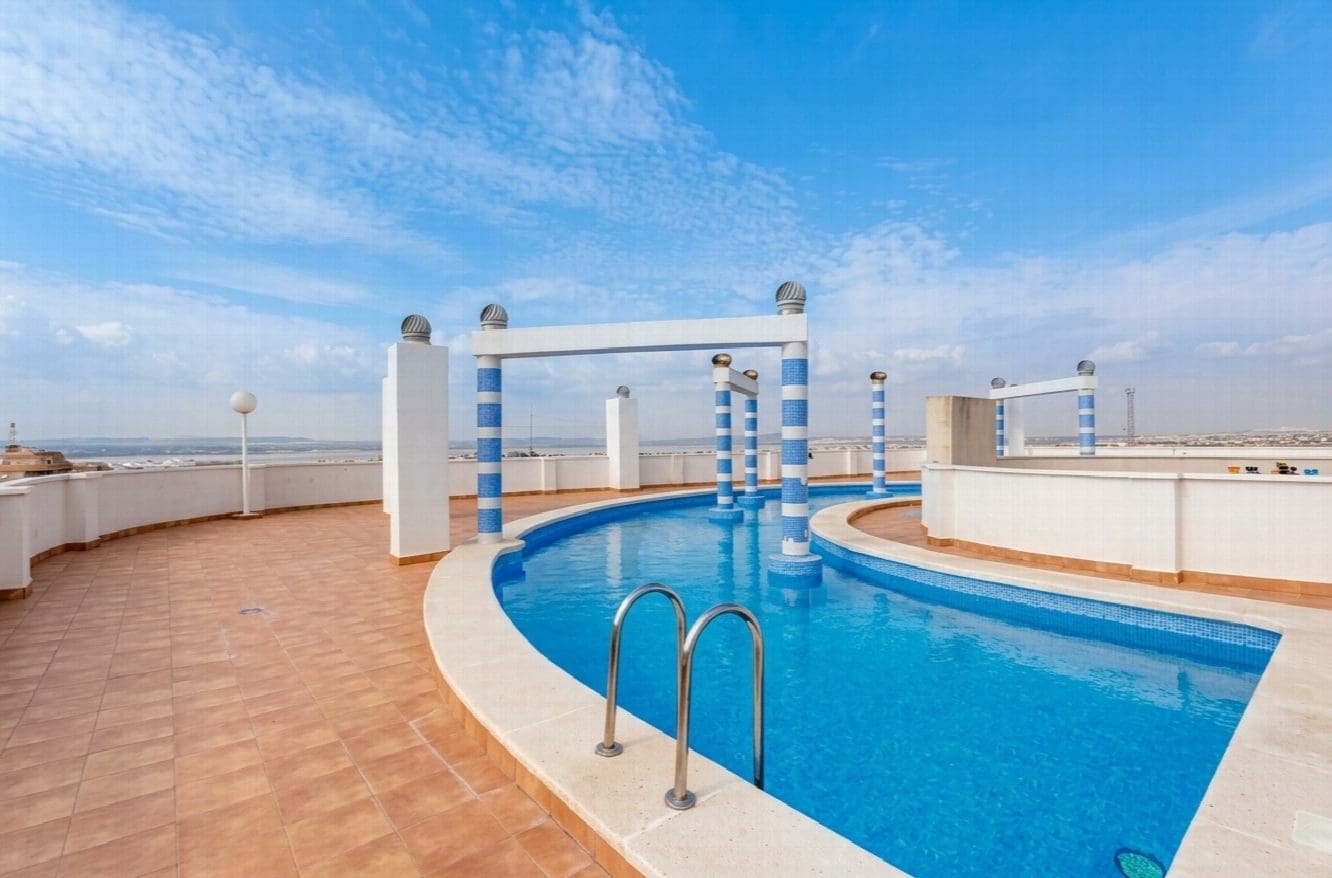 2 sypialnia Apartament na sprzedaż w Torrevieja z basenem - 158 000 € (Ref: 10050760)