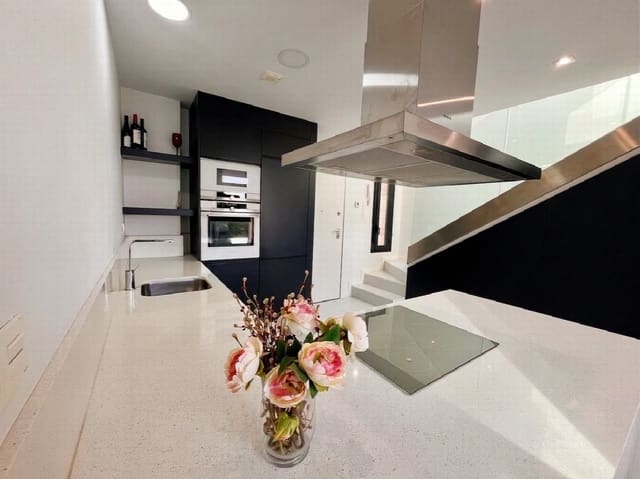 3 quarto Moradia para venda em Lomas de Cabo Roig - Los Dolses, Orihuela com garagem - 585 000 € (Ref: 10050762)