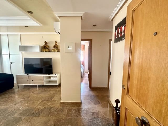 4 quarto Apartamento para venda em Puerto Deportivo, Torrevieja - 275 000 € (Ref: 10050766)