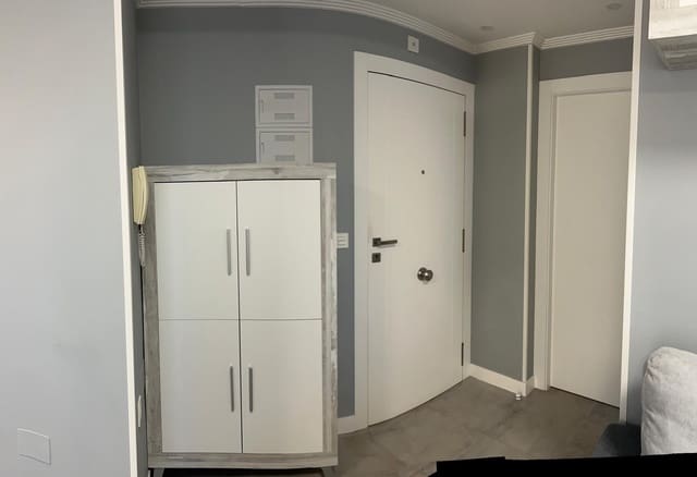 1 quarto Apartamento para venda em Nueva Torrevieja, Torrevieja - 156 000 € (Ref: 10050768)