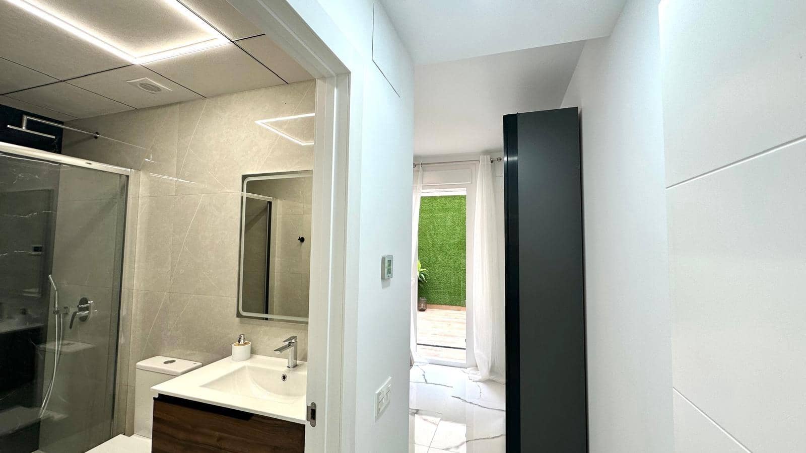 2 soveværelse Lejlighed til salg i Torrevieja - € 250.000 (Ref: 10050771)