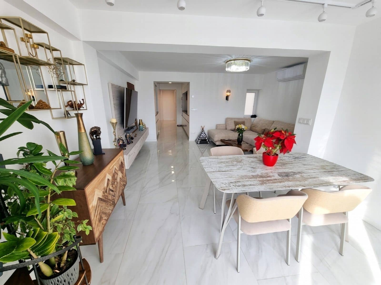 2 makuuhuone Huoneisto myytävänä paikassa Torrevieja - 239 000 € (Ref: 10050776)