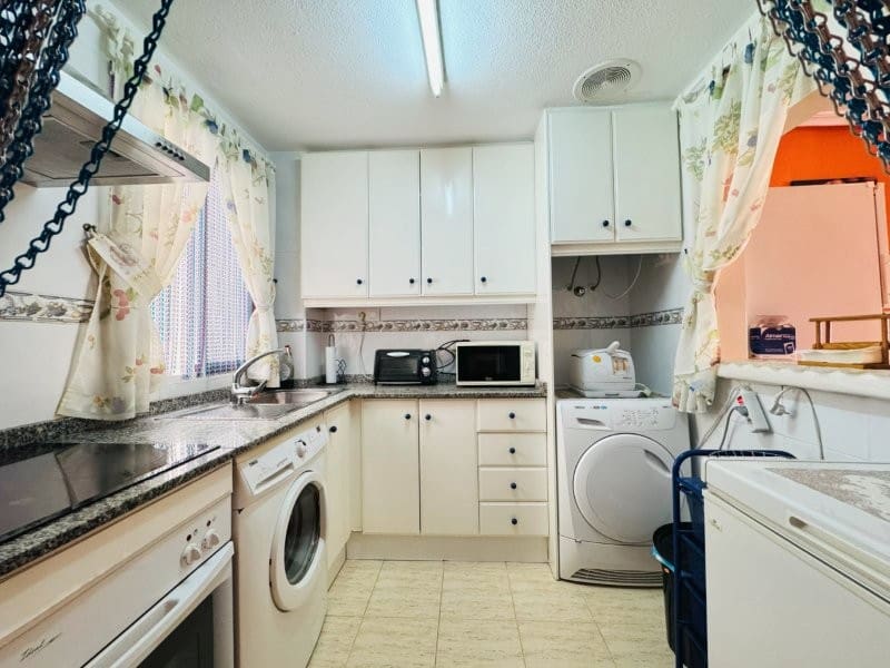 2 chambre Appartement à vendre à Torrevieja - 164 000 € (Ref: 10050777)