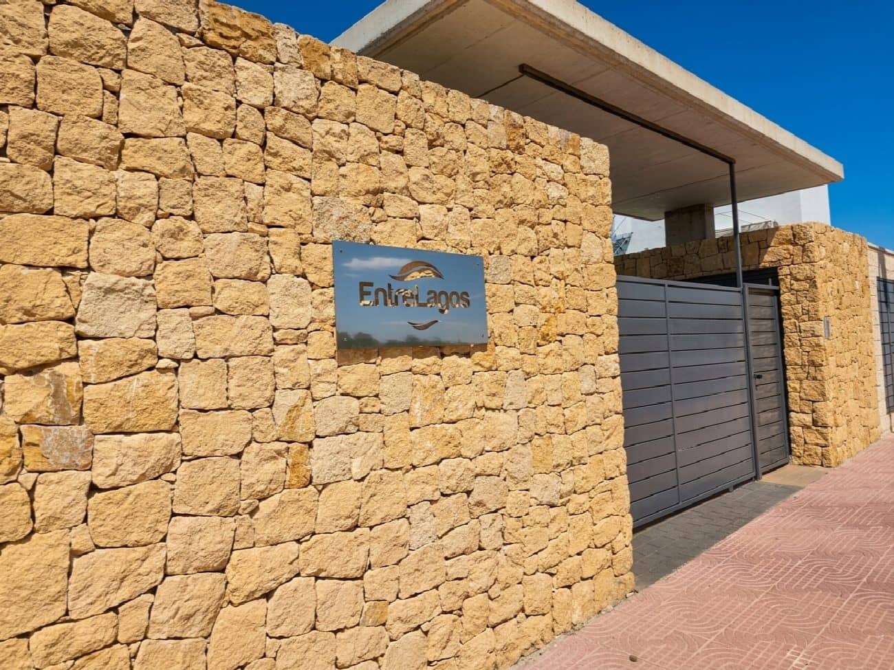 3 bedroom Villa for sale in Rojales with pool - € 499,500 (Ref: 10050778)