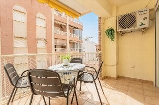 3 quarto Apartamento para venda em Parque de las Naciones, Torrevieja - 200 000 € (Ref: 10050786)