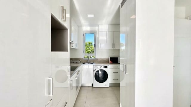 2 bedroom Apartment for sale in Cala de Finestrat, Finestrat with pool - € 300,000 (Ref: 10050790)