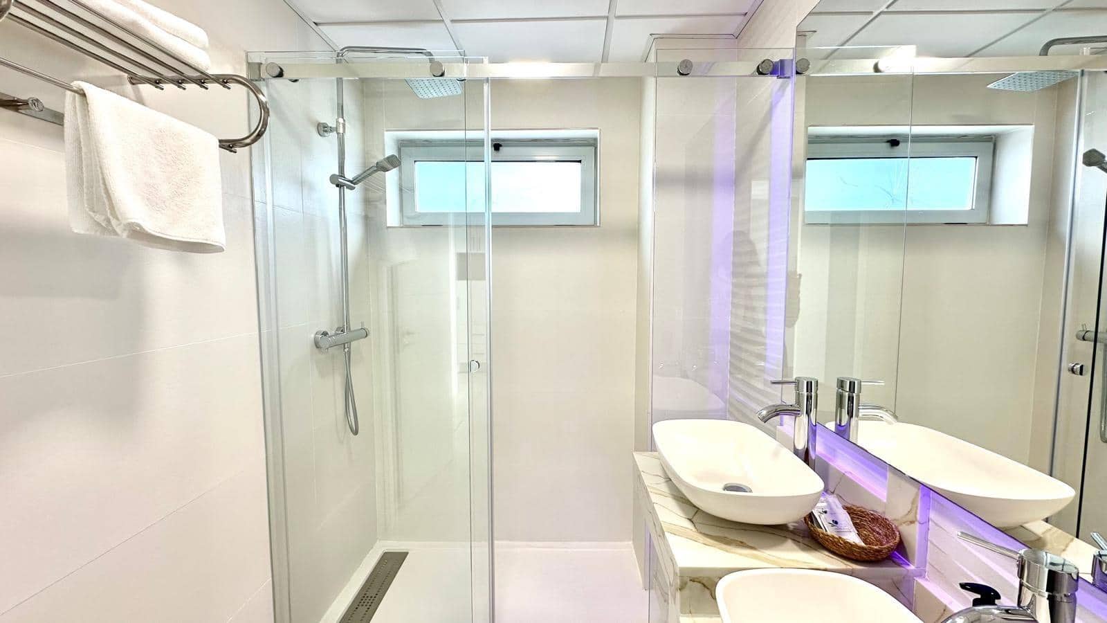 2 bedroom Apartment for sale in Finestrat with pool - € 300,000 (Ref: 10050790)