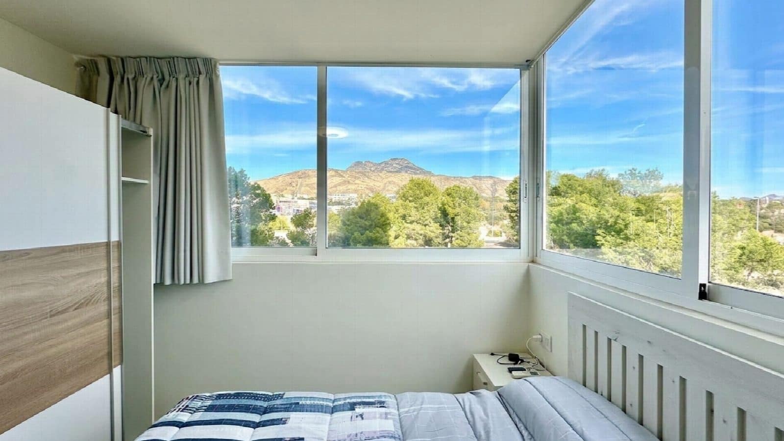 2 bedroom Apartment for sale in Finestrat with pool - € 300,000 (Ref: 10050790)