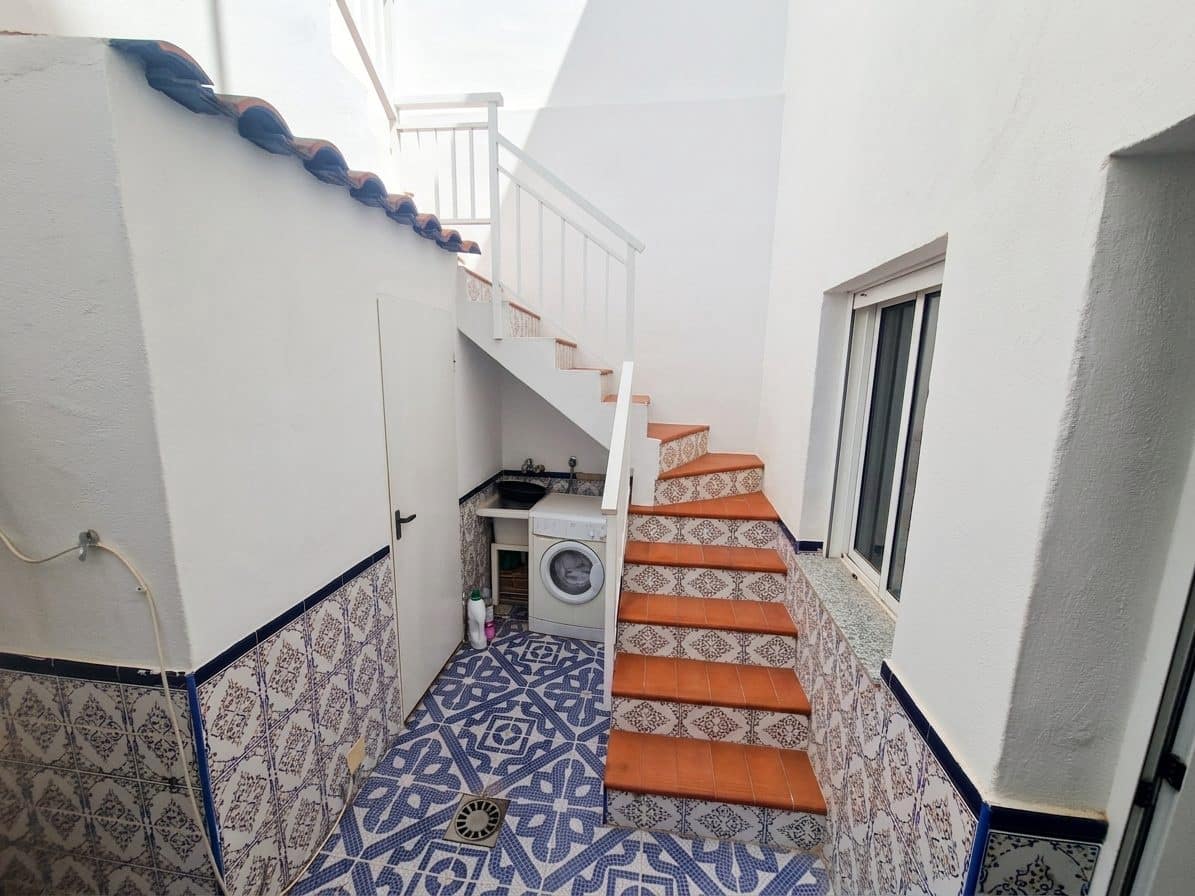 4 quarto Casa em Banda para venda em Torrevieja - 221 900 € (Ref: 10050794)