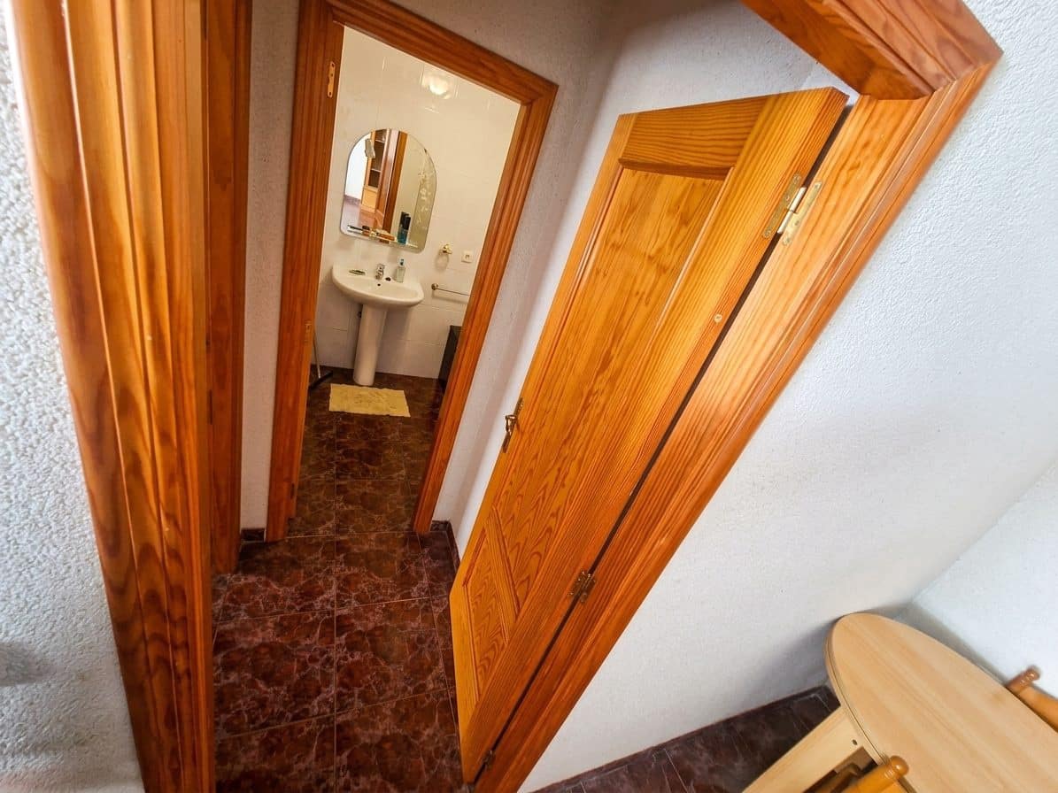 4 quarto Casa em Banda para venda em Torrevieja - 221 900 € (Ref: 10050794)