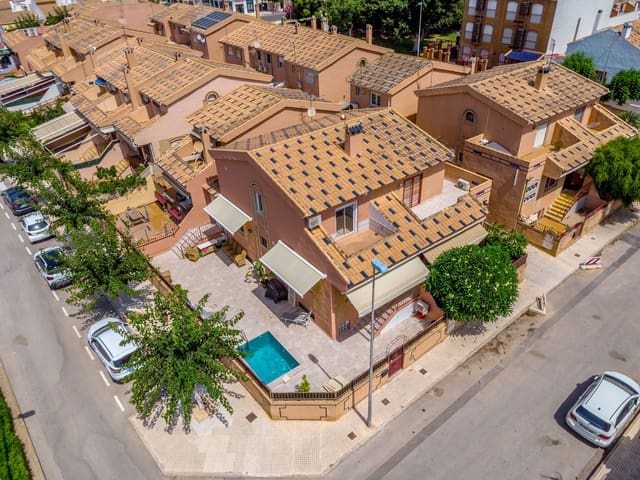 3 soveværelse Villa til salg i Pilar de la Horadada ciudad, Pilar de la Horadada - € 445.000 (Ref: 10050795)