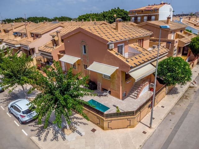 3 soveværelse Villa til salg i Pilar de la Horadada ciudad, Pilar de la Horadada - € 445.000 (Ref: 10050795)
