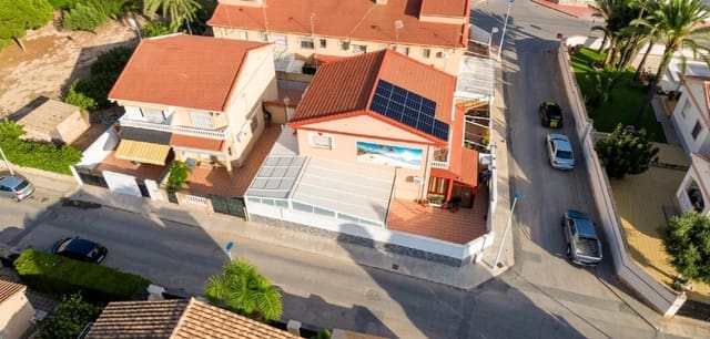 3 makuuhuone Omakotitalo myytävänä paikassa Santiago de la Ribera, San Javier mukana 
autotalli - 361 000 € (Ref: 10050796)
