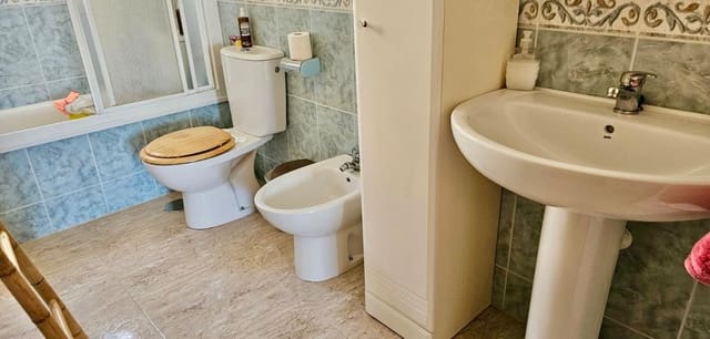 3 makuuhuone Omakotitalo myytävänä paikassa Santiago de la Ribera, San Javier mukana 
autotalli - 361 000 € (Ref: 10050796)