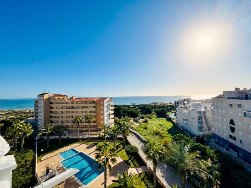 3 sovrum Lägenhet till salu i Torrevieja med pool - 470 000 € (Ref: 10050809)